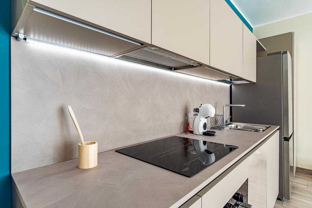 Studio Yvonne Apartment Bari Bagian luar foto